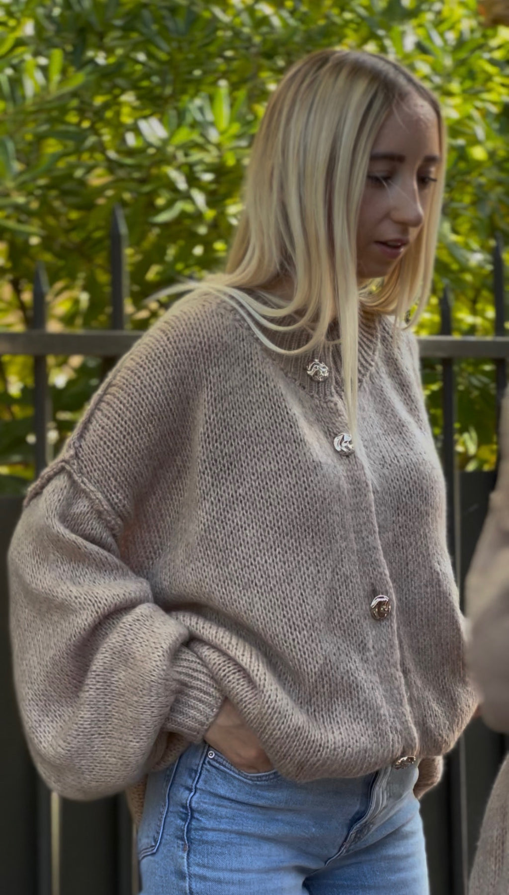 Gilet à boutons dorés Louise beige