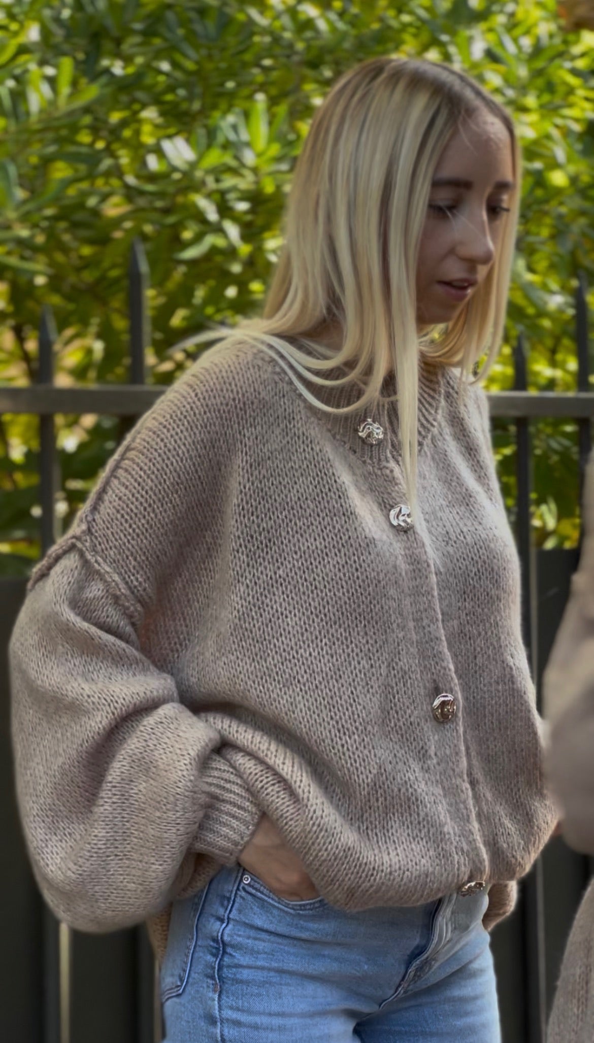 Gilet à boutons dorés Louise beige