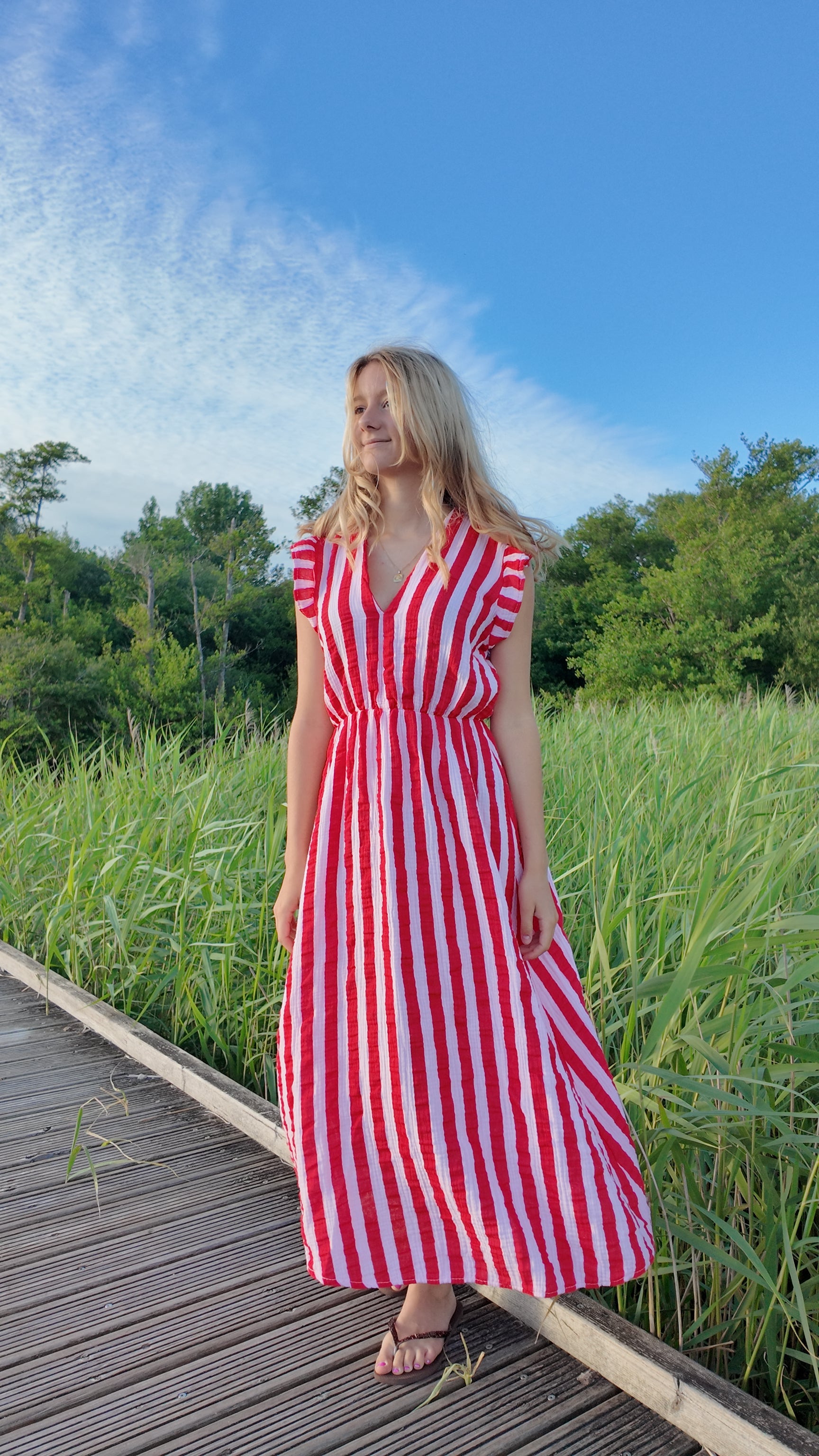 Robe dos nu en gaze de coton à rayures ☀️