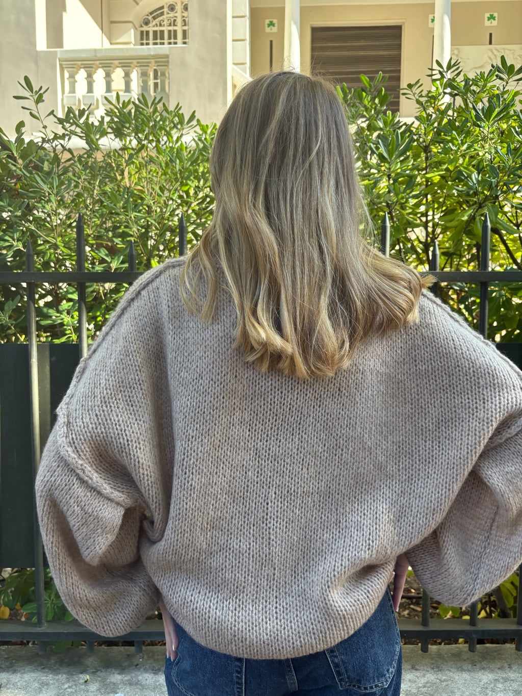 Gilet à boutons dorés Louise beige