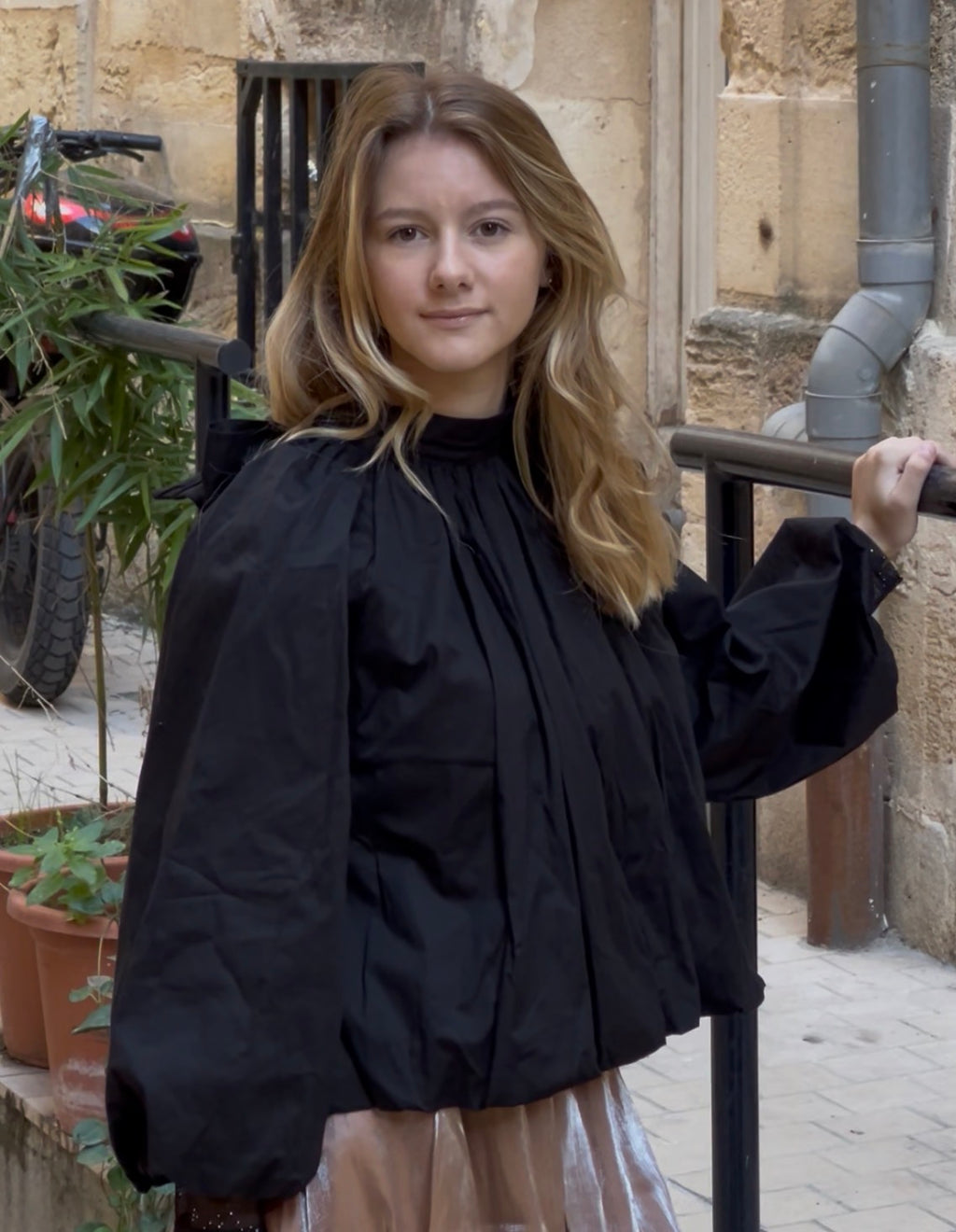 Top manches longues avec dos ouvert