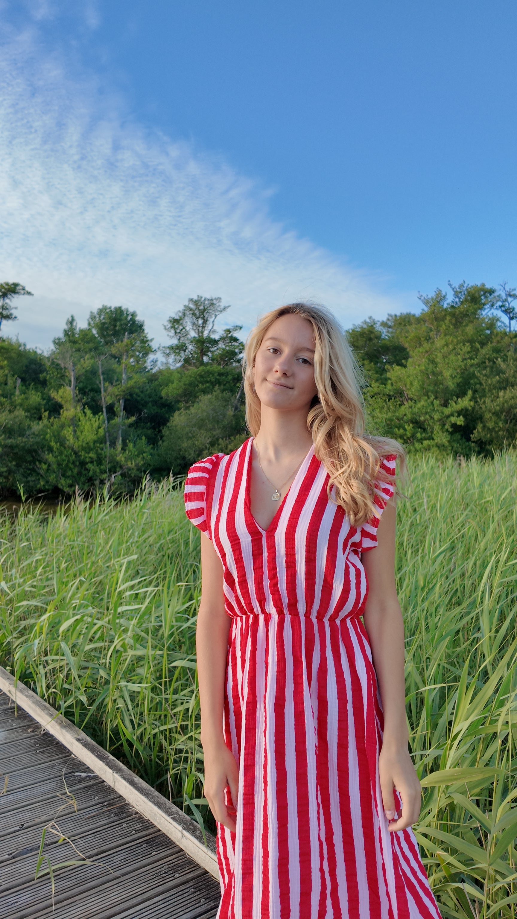 Robe dos nu en gaze de coton à rayures ☀️